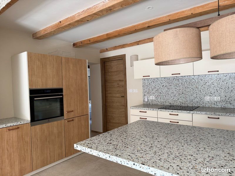 Appartement à louer, 100m², Monticello