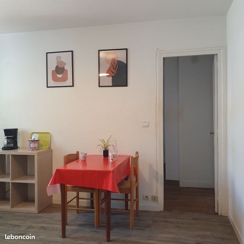 Appartement à louer, 32m², Saint-Cyr-l'Ecole