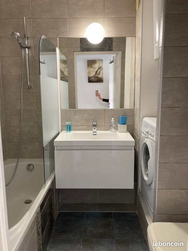 Appartement à louer, 27m², Antibes