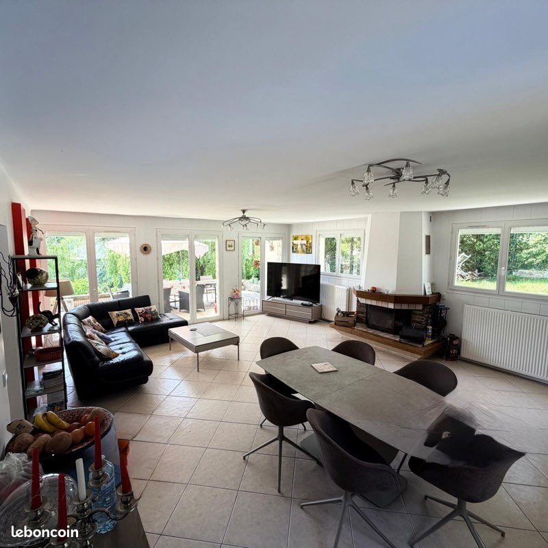 Maison à vendre, 230m², Montainville