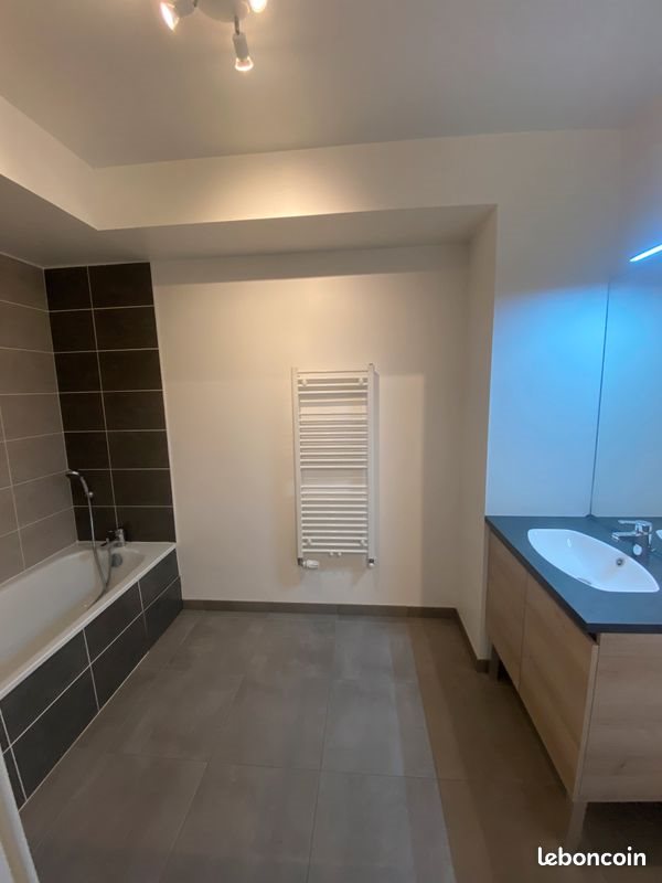 Appartement à louer, 66m², Saint-Laurent-de-Mure