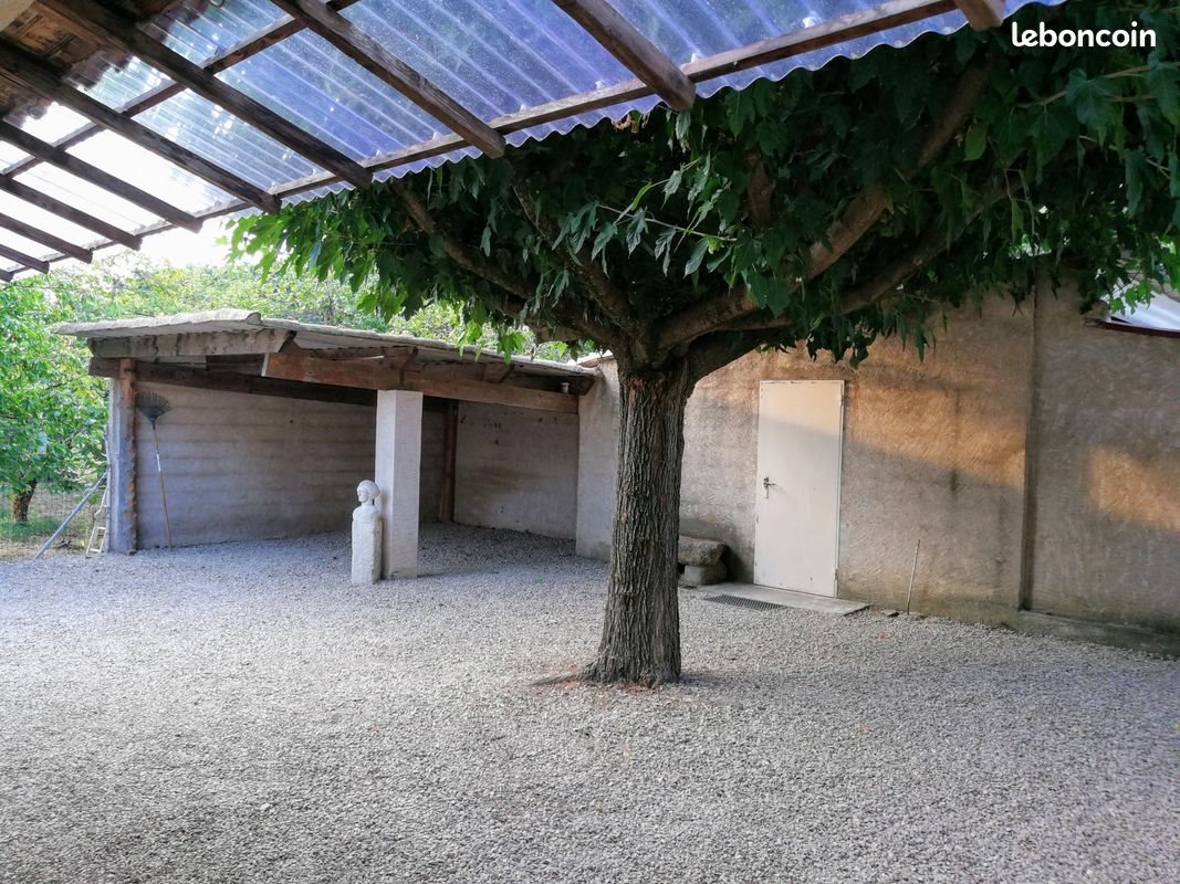 Maison à louer, 80m², Eyragues