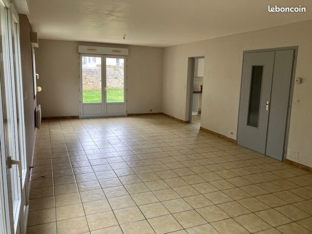 Maison à louer, 137m², Vivaise