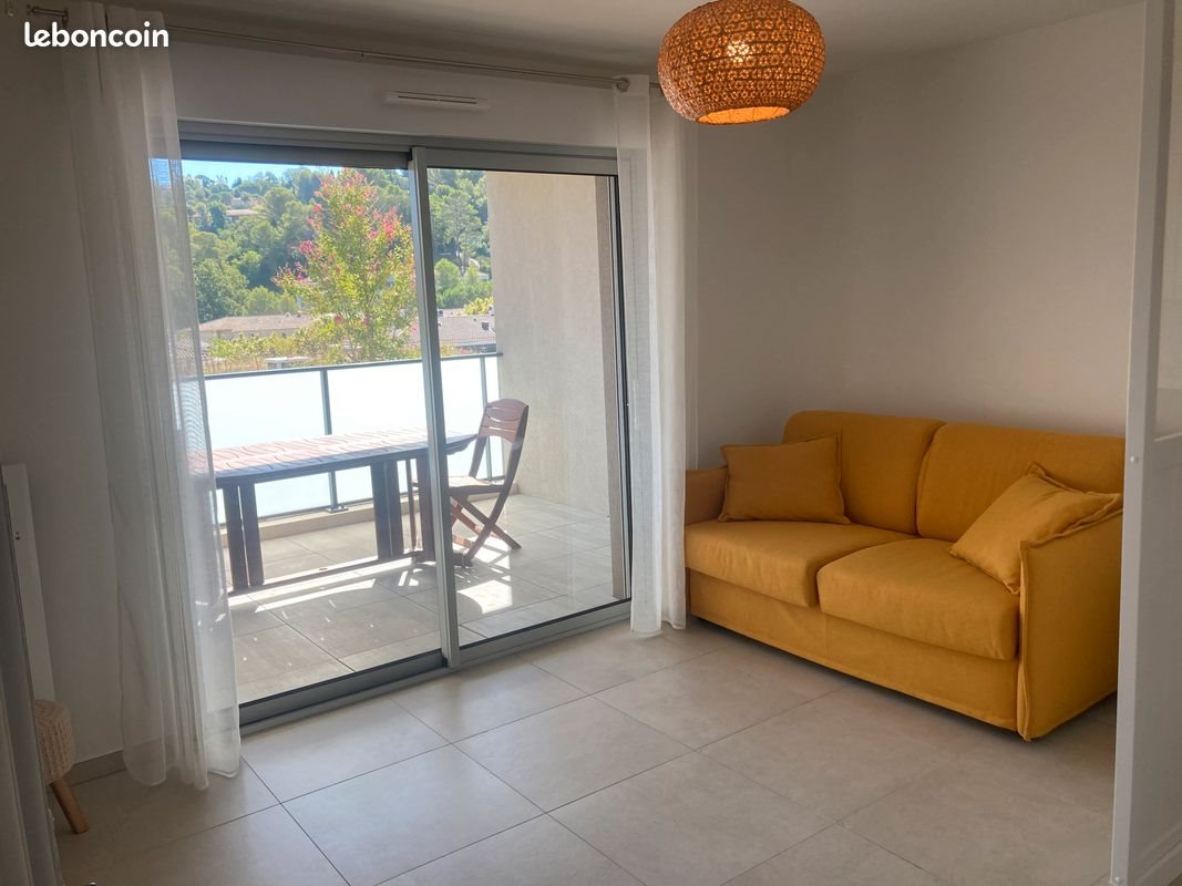Appartement à louer, 27m², Mougins