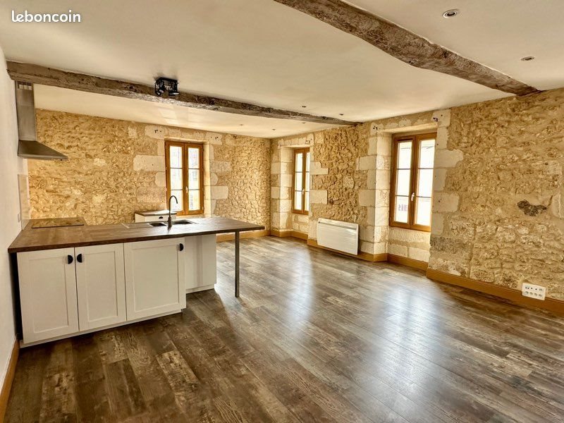 Appartement à louer, 102m², Villamblard