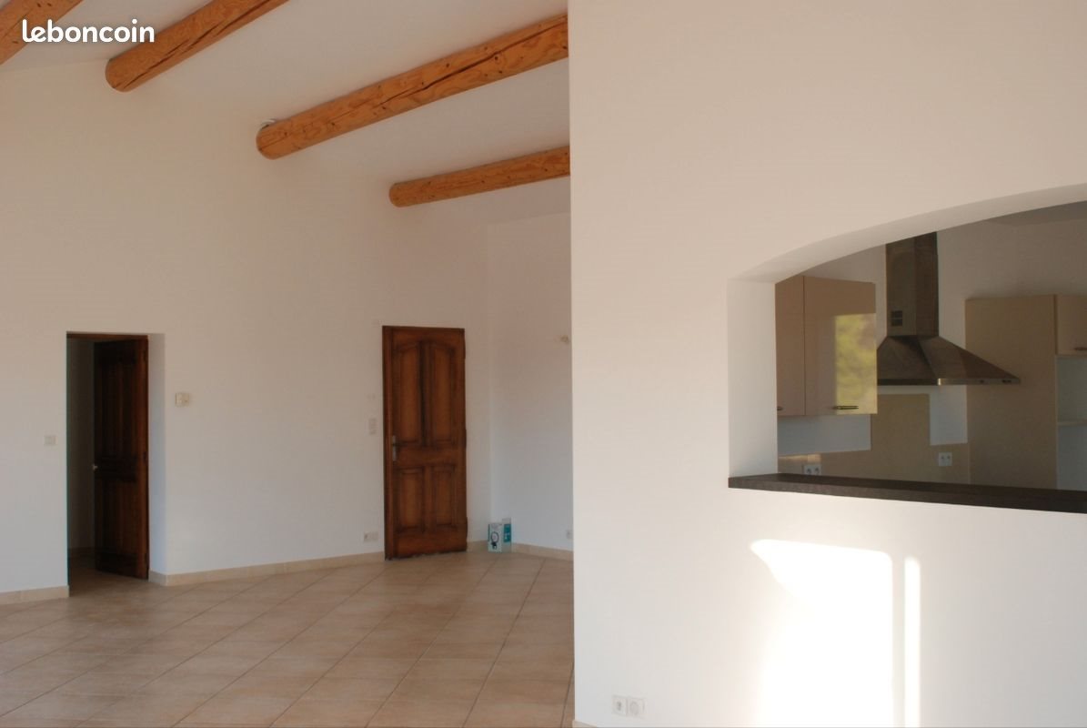 Maison à louer, 153m², Gargas