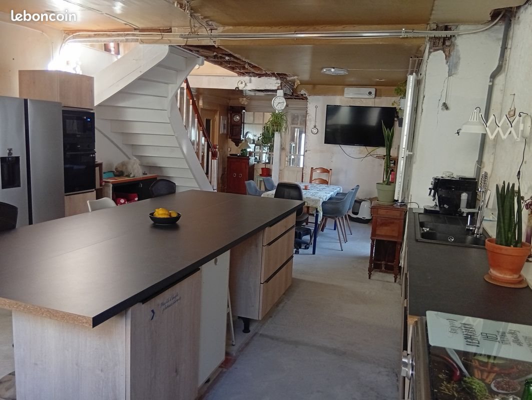Maison à vendre, 355m², Saint-Julien-sur-Reyssouze