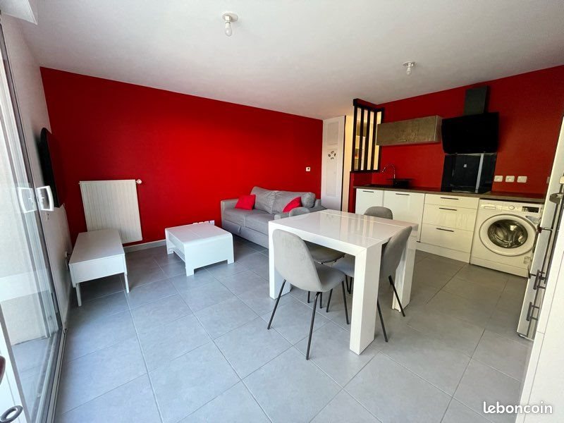 Appartement à louer, 42m², Serpaize