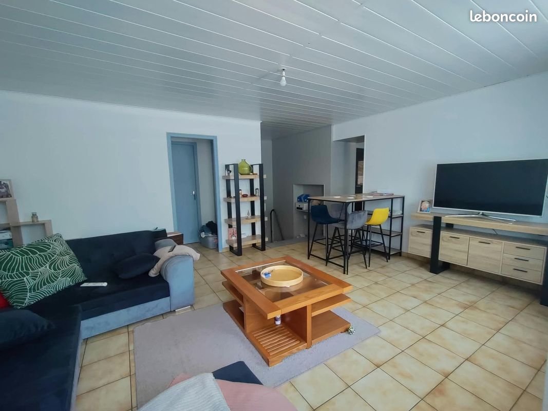 Appartement à louer, 71m², Ornans