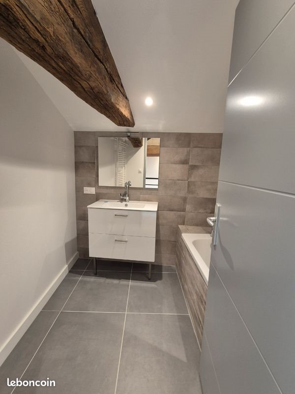 Maison à louer, 74m², Ambérieux-en-Dombes
