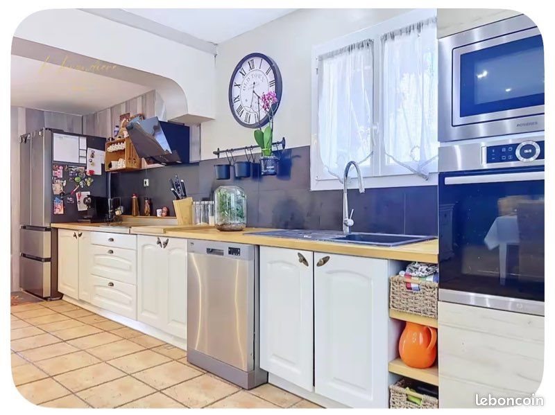 Maison à louer, 100m², Marignane