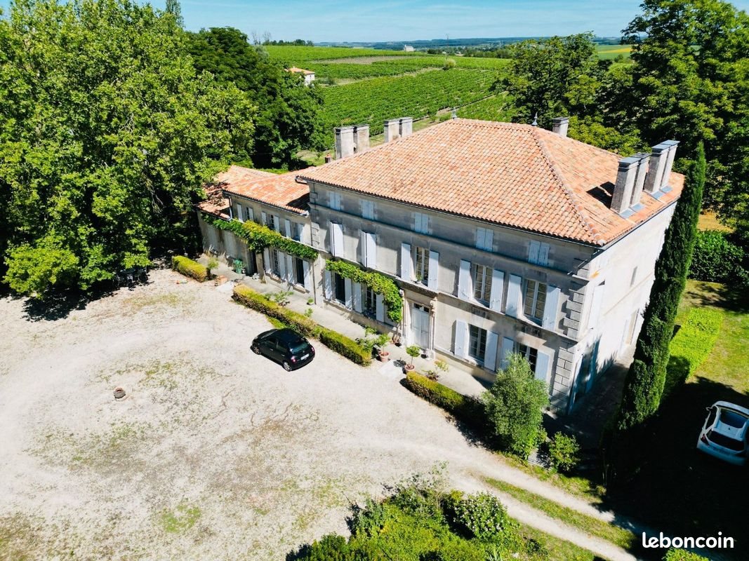 Maison à vendre, 340m², Moulidars