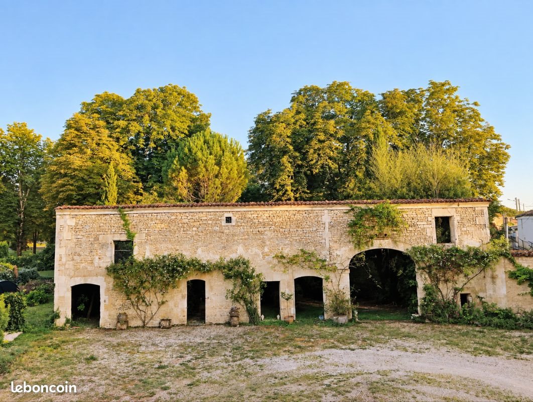 Maison à vendre, 340m², Moulidars