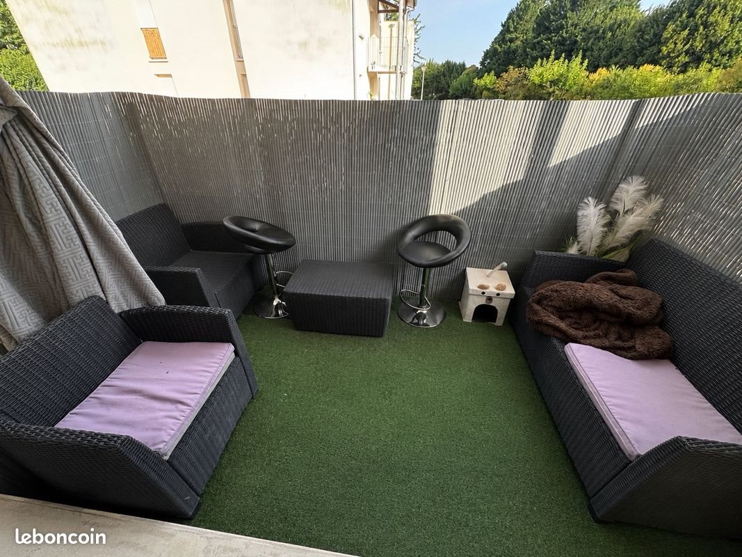 Appartement à louer, 38m², Saintes