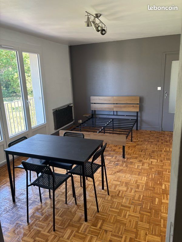 Appartement à louer, 32m², Le Puy-en-Velay