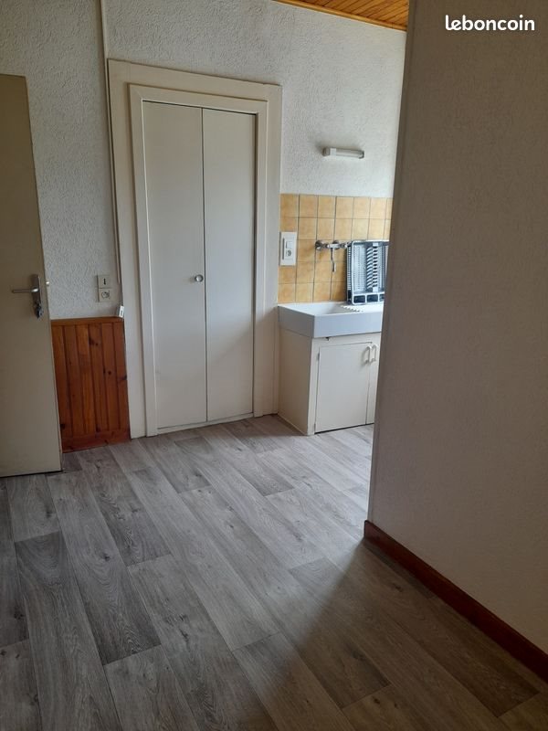 Appartement à louer, 27m², Pontarlier