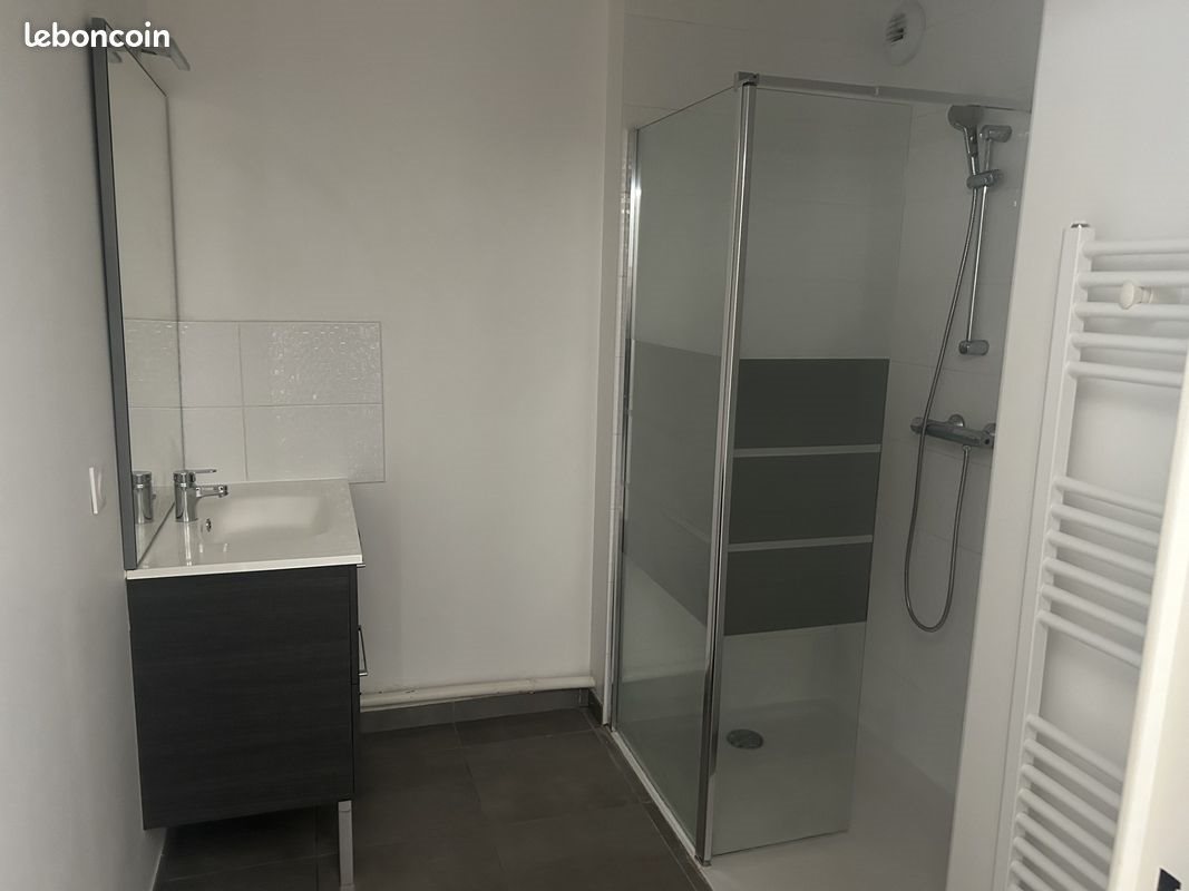 Appartement à louer, 42m², Vaulx-en-Velin