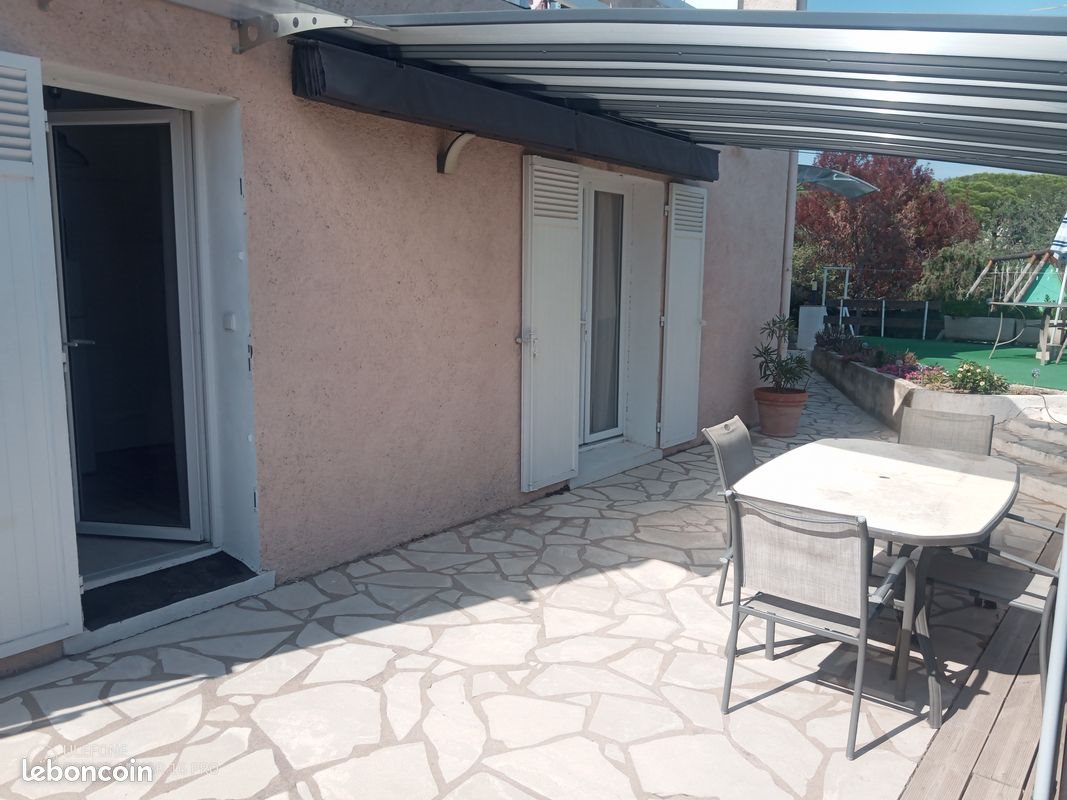 Appartement à louer, 39m², Fréjus