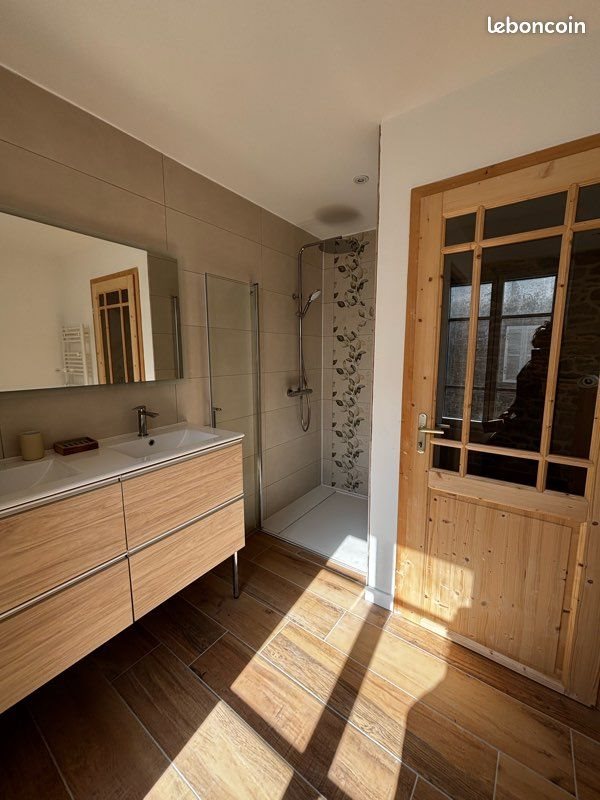 Maison à louer, 81m², Pont-Croix