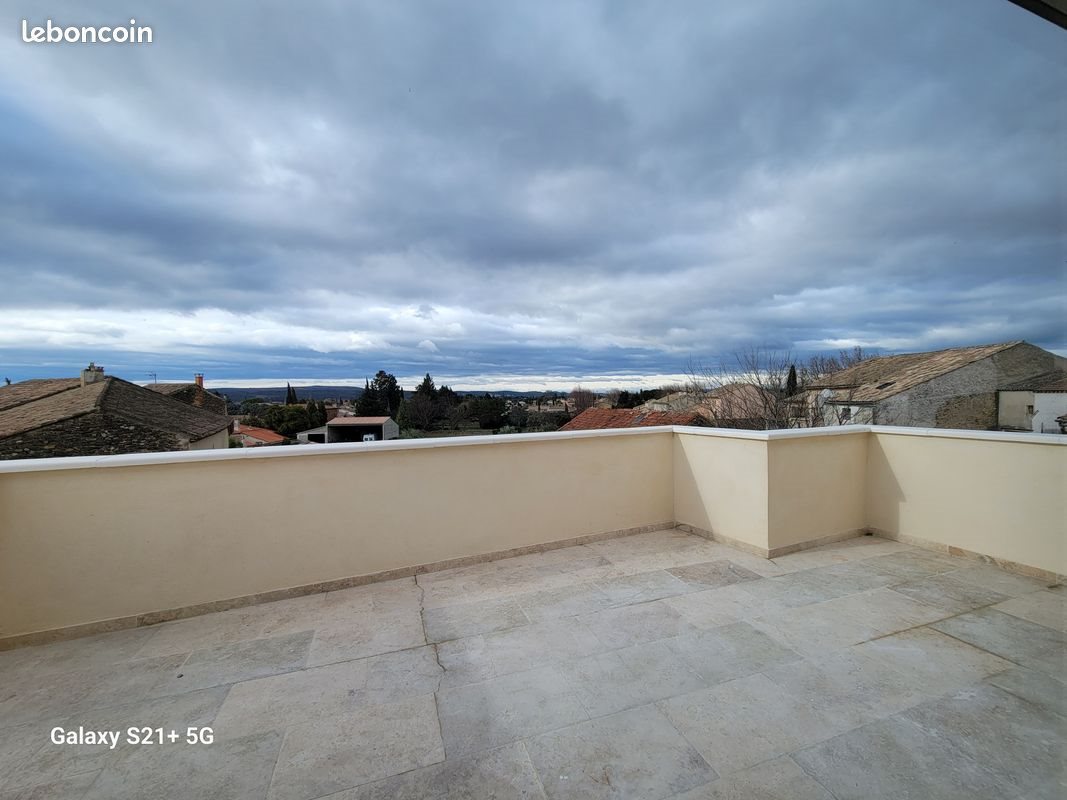 Appartement à louer, 55m², Sainte-Cécile-les-Vignes