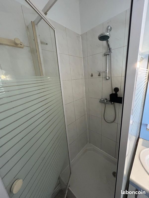 Appartement à louer, 27m², Vénissieux