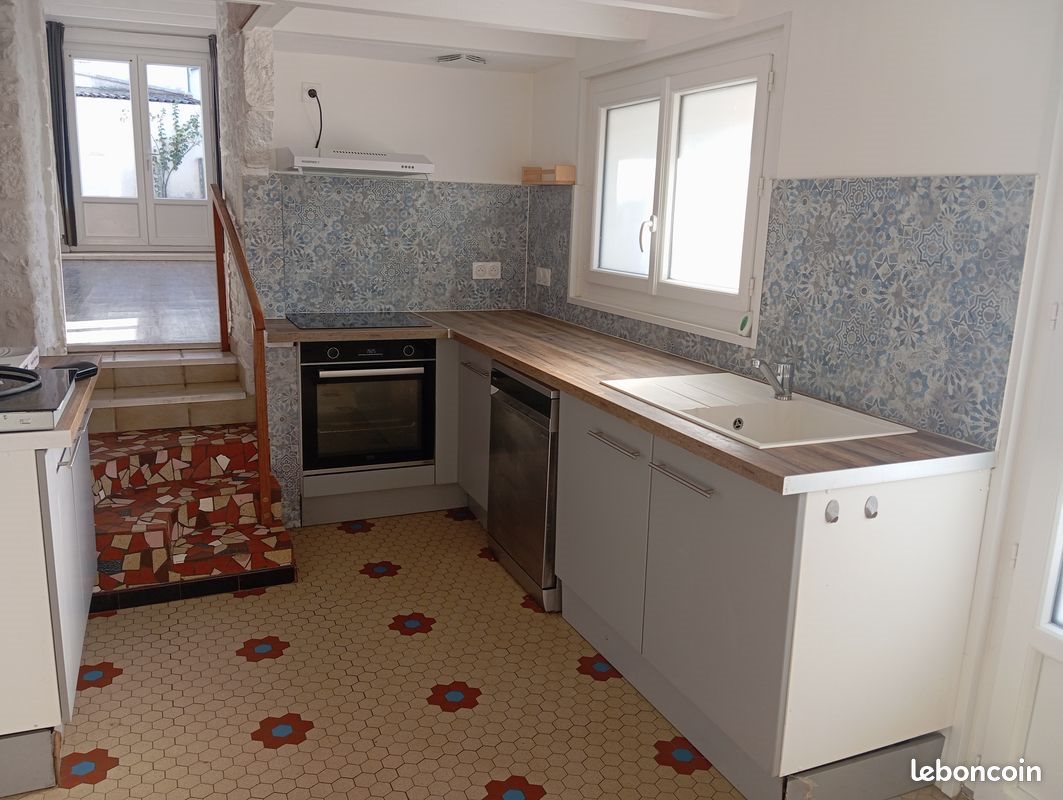 Maison à louer, 138m², Loulay