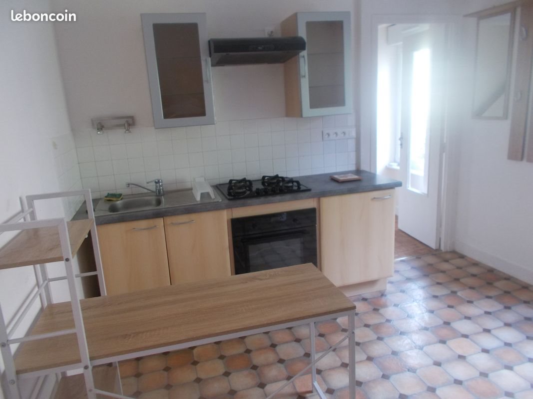 Appartement à louer, 93m², Saint-Hilaire-du-Harcouët