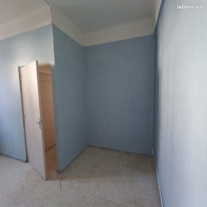 Appartement à louer, 29m², Salon-de-Provence