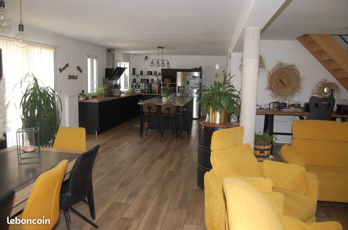 Maison à vendre, 169m², Noailles