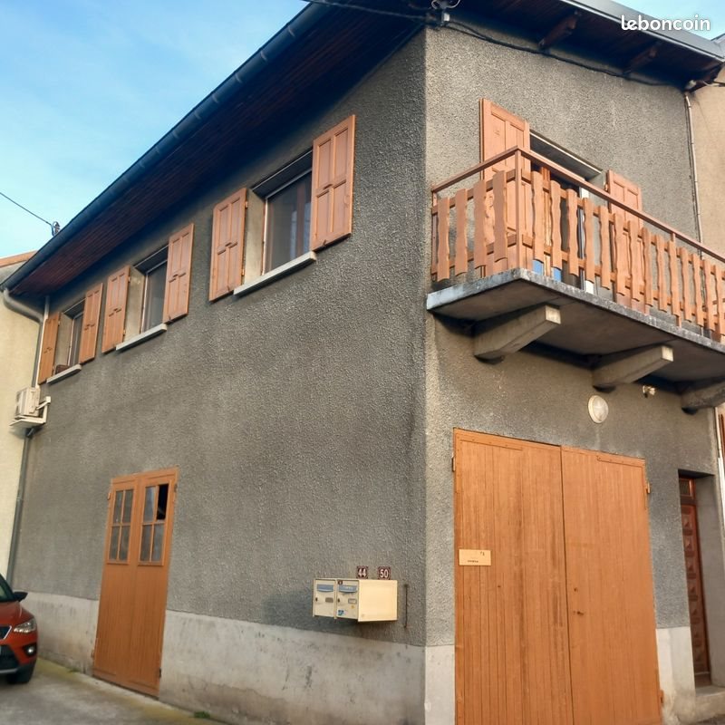 Appartement à louer, 45m², Coise-Saint-Jean-Pied-Gauthier