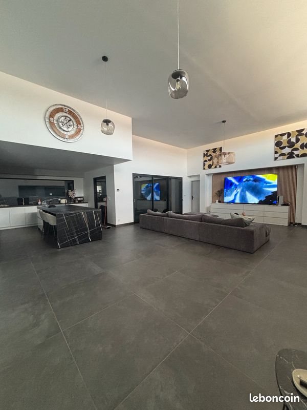 Maison à vendre, 214m², La Chapelle-Saint-Ursin
