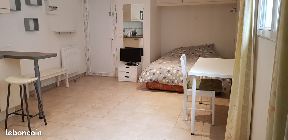 Appartement à louer, 27m², Chaville