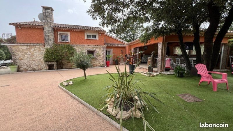 Maison à vendre, 170m², Saint-Privat-des-Vieux