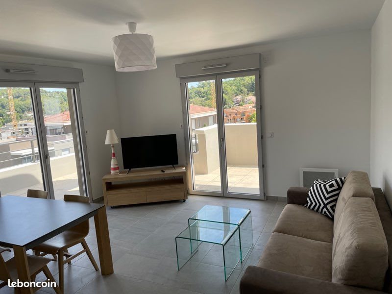 Appartement à louer, 45m², Mougins