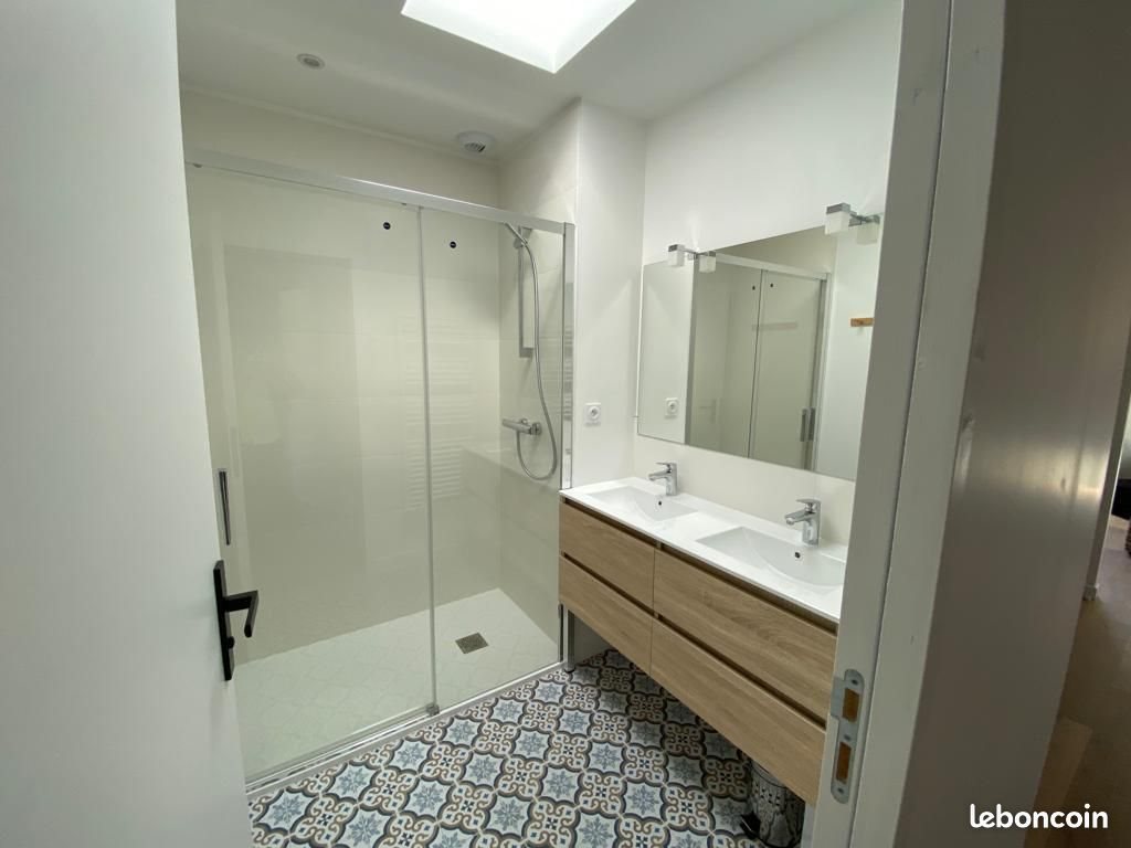 Appartement à louer, 200m², Saint-Barthélemy-d'Anjou