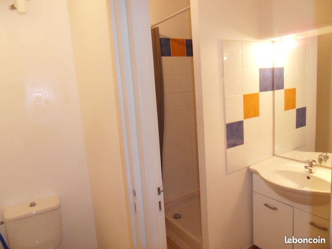 Appartement à louer, 32m², Nîmes