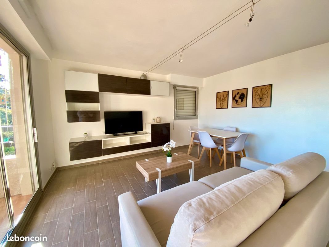 Appartement à louer, 44m², Vence