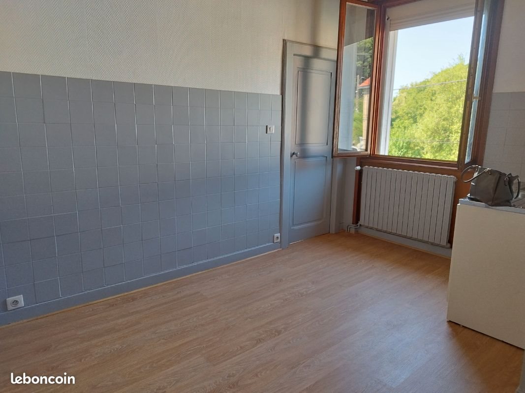 Appartement à louer, 55m², Cravanche