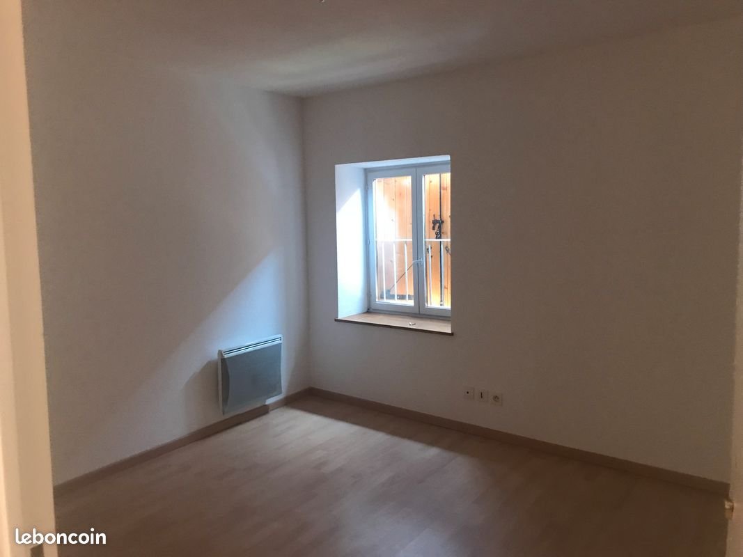 Appartement à louer, 107m², Charlieu