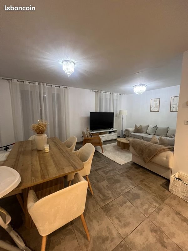 Appartement à louer, 65m², Saint-Étienne