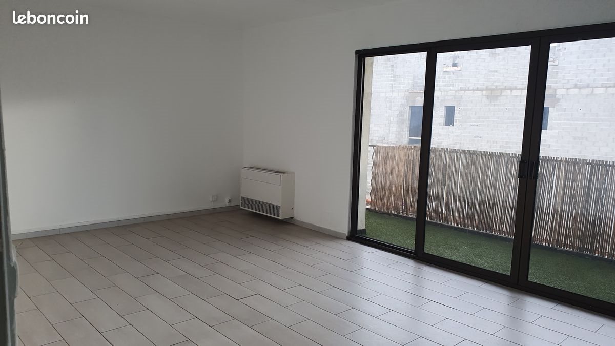 Appartement à louer, 75m², Monteux