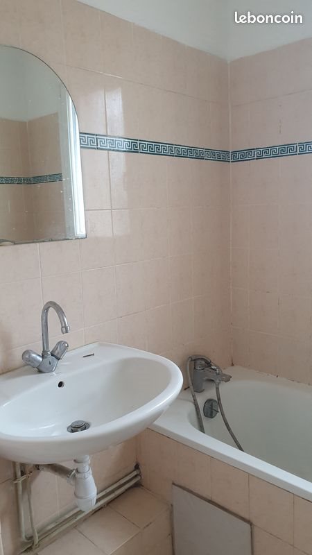 Appartement à louer, 75m², Monteux