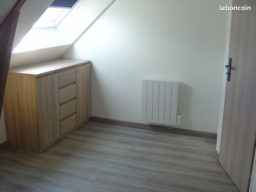 Maison à louer, 65m², Astillé