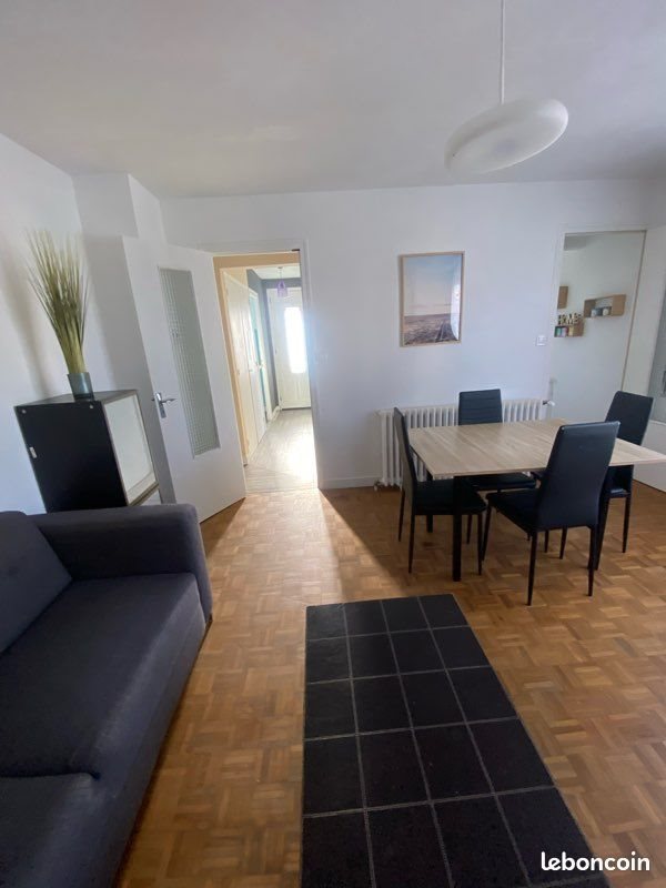 Maison à louer, 60m², Fougères