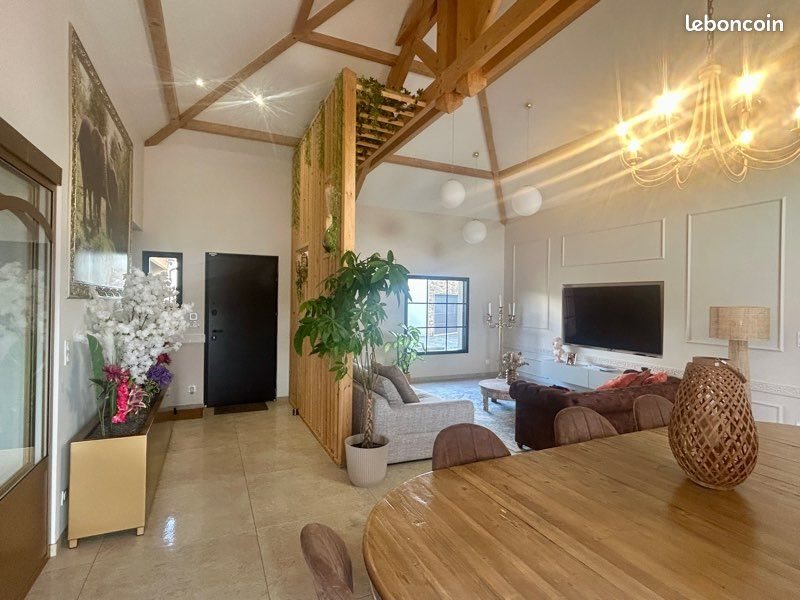 Maison à vendre, 167m², Juillan