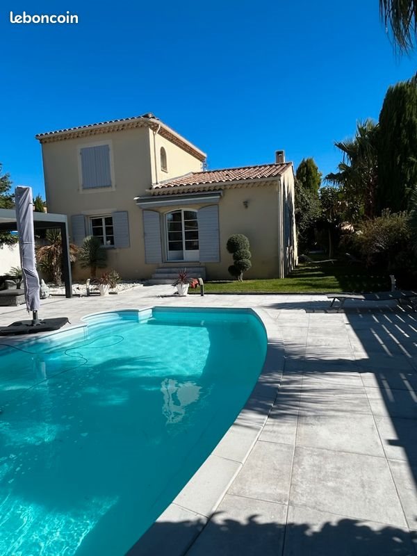 Maison à vendre, 150m², Entraigues-sur-la-Sorgue