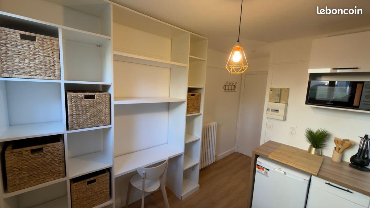 Appartement à louer, 12m², Versailles
