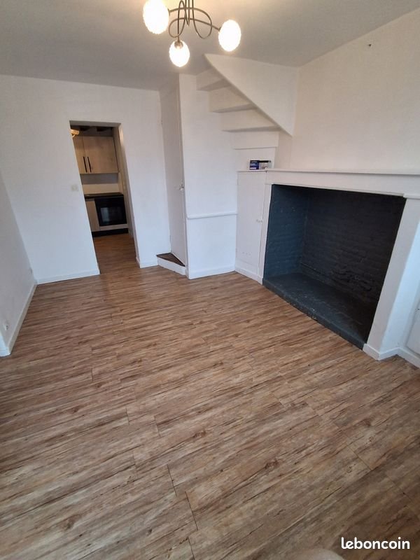 Maison à louer, 60m², Moyaux