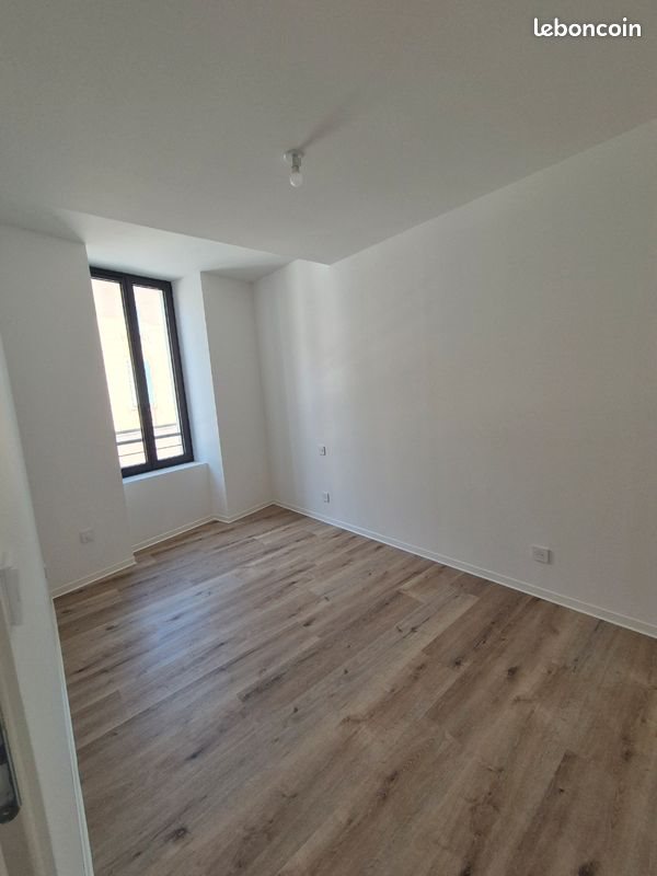 Appartement à louer, 46m², Saint-Chinian