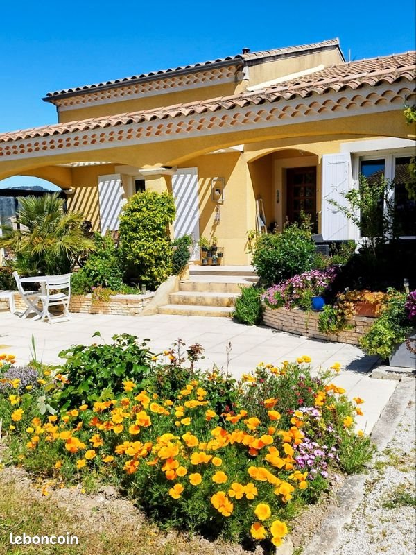 Maison à vendre, 147m², Caromb